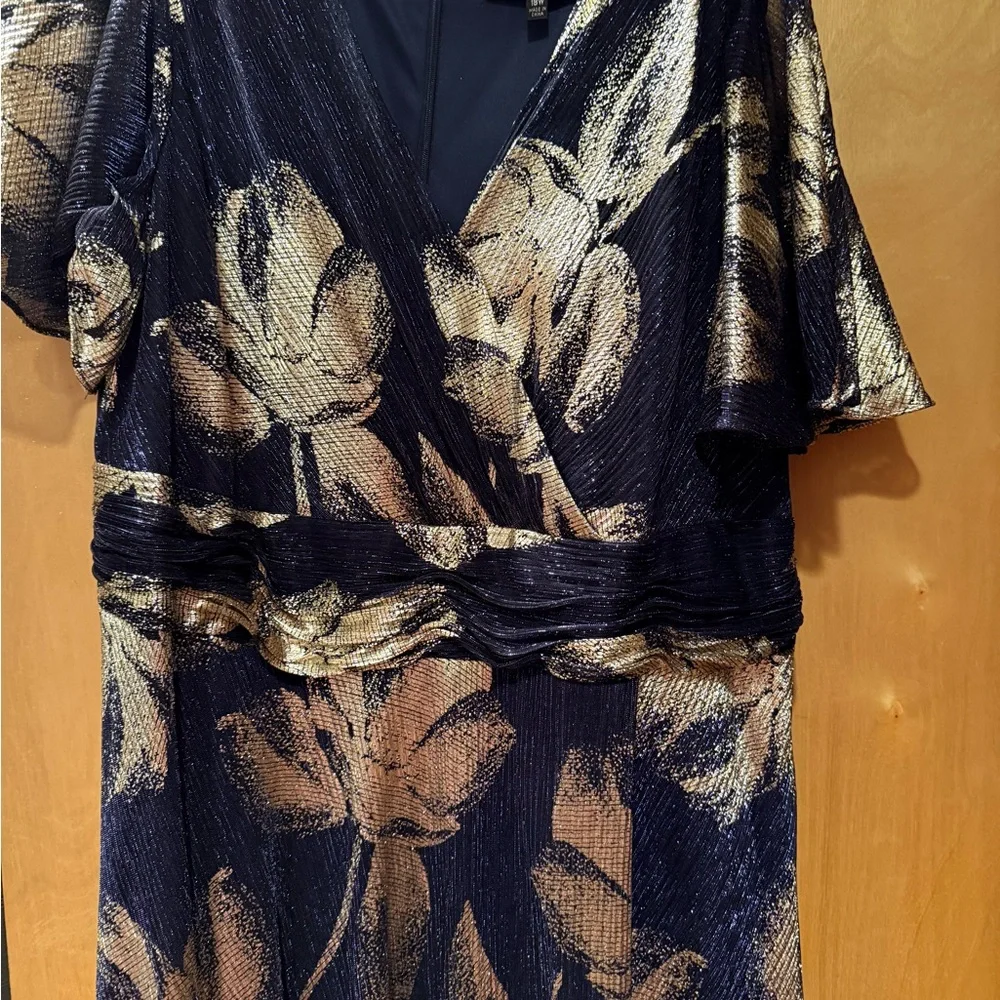 Women’s formal long dress. Betsy & Adams from Belk - Picture 2 of 6